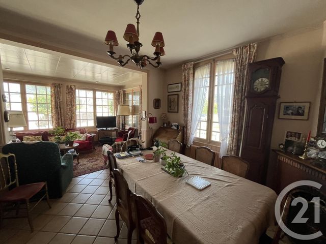 Afficher la photo en grand Maison à vendre - 8 pièces - 145,54 m2 - Agon Coutainville - 50 - BASSE-NORMANDIE