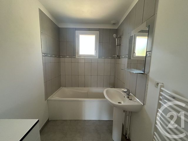 Maison &agrave; louer - 4 pi&egrave;ces - 77,77 m2 - Tourville Sur Sienne - 50 - BASSE-NORMANDIE