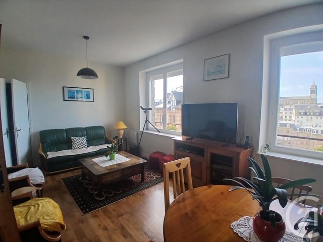 Afficher la photo en grand Appartement F5 à vendre - 6 pièces - 106 m2 - Granville - 50 - BASSE-NORMANDIE