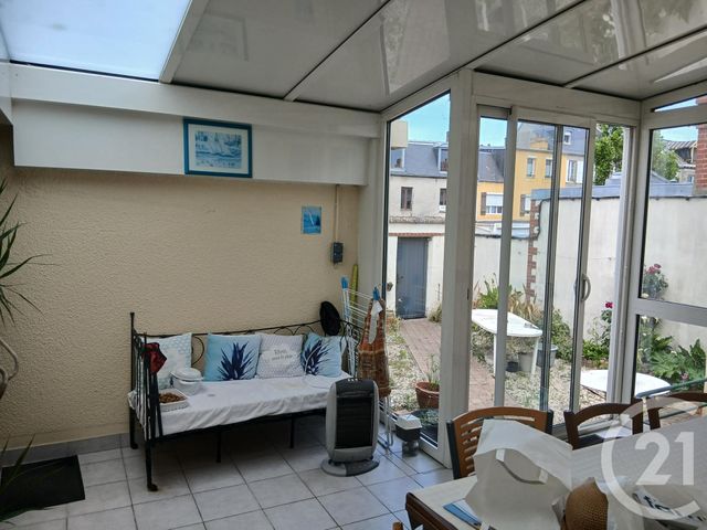 Afficher la photo en grand Appartement F5 à vendre - 6 pièces - 106 m2 - Granville - 50 - BASSE-NORMANDIE