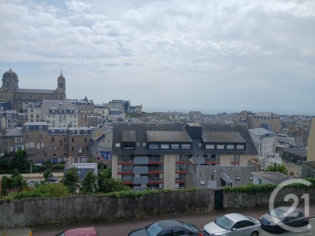 Afficher la photo en grand Appartement F5 à vendre - 6 pièces - 106 m2 - Granville - 50 - BASSE-NORMANDIE