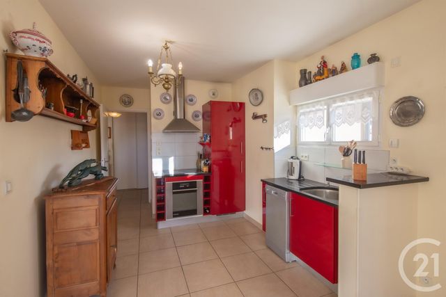 Appartement F5 &agrave; vendre - 4 pi&egrave;ces - 98,01 m2 - Granville - 50 - BASSE-NORMANDIE