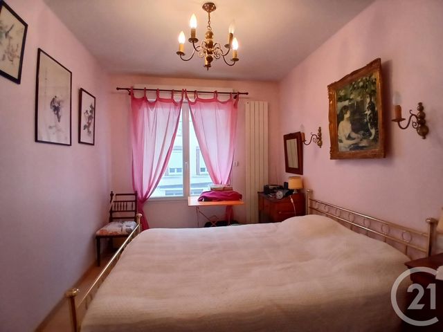 Appartement F5 à vendre - 4 pièces - 98,01 m2 - Granville - 50 - BASSE-NORMANDIE