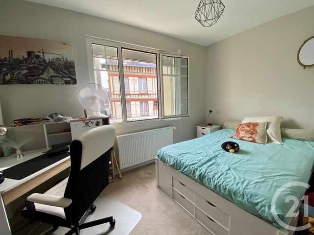 Appartement F6 à vendre - 6 pièces - 140,96 m2 - Granville - 50 - BASSE-NORMANDIE