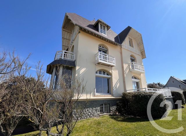 Maison à vendre - 8 pièces - 213,30 m2 - Jullouville - 50 - BASSE-NORMANDIE
