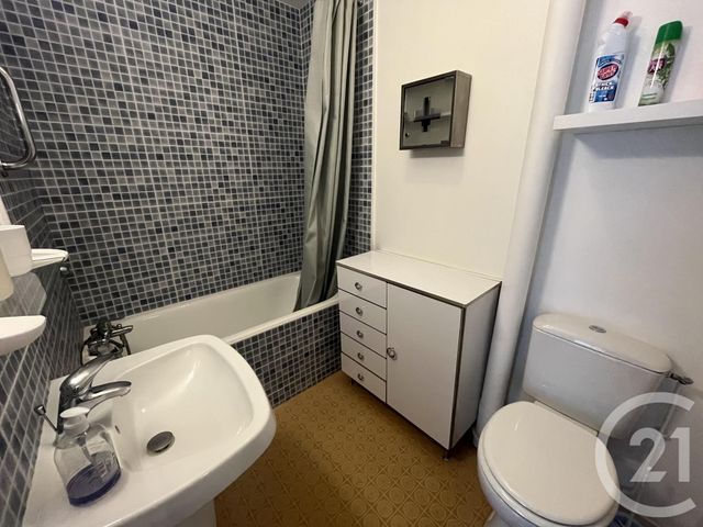 Afficher la photo en grand Appartement F2 à louer - 2 pièces - 36,89 m2 - Granville - 50 - BASSE-NORMANDIE