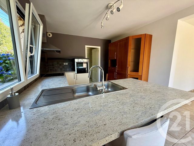 Maison à vendre - 7 pièces - 199 m2 - Jullouville - 50 - BASSE-NORMANDIE