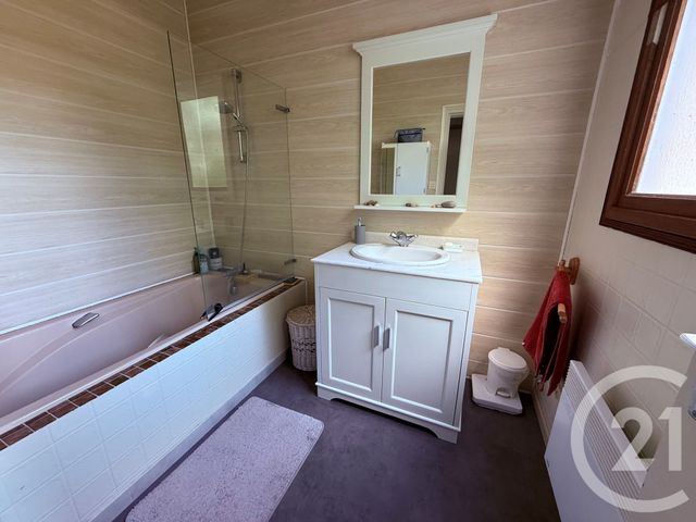 Afficher la photo en grand Maison à vendre - 5 pièces - 147 m2 - Genets - 50 - BASSE-NORMANDIE