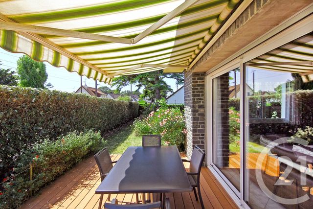 Maison à vendre - 6 pièces - 142 m2 - Jullouville - 50 - BASSE-NORMANDIE