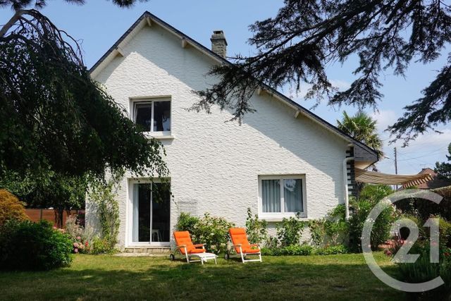 Maison à vendre - 6 pièces - 142 m2 - Jullouville - 50 - BASSE-NORMANDIE