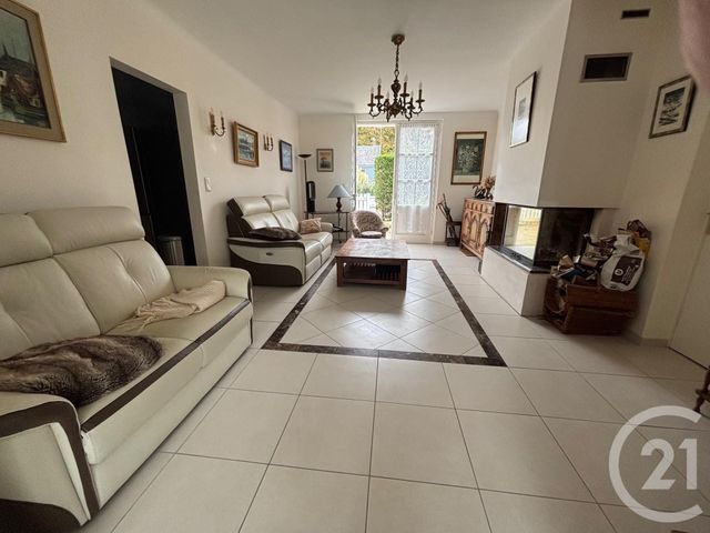 Maison à vendre - 6 pièces - 145 m2 - Jullouville - 50 - BASSE-NORMANDIE