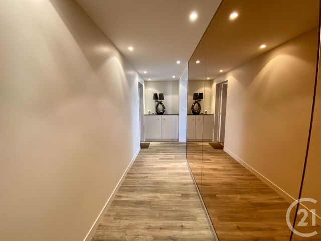 Appartement F5 &agrave; vendre - 5 pi&egrave;ces - 167,60 m2 - Granville - 50 - BASSE-NORMANDIE