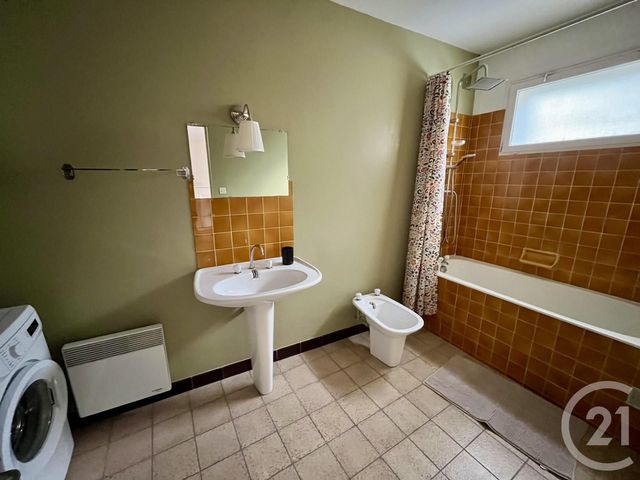 Appartement F2 &agrave; louer - 2 pi&egrave;ces - 49,23 m2 - Granville - 50 - BASSE-NORMANDIE