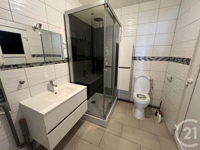 Appartement F2 &agrave; louer - 2 pi&egrave;ces - 43,66 m2 - Granville - 50 - BASSE-NORMANDIE