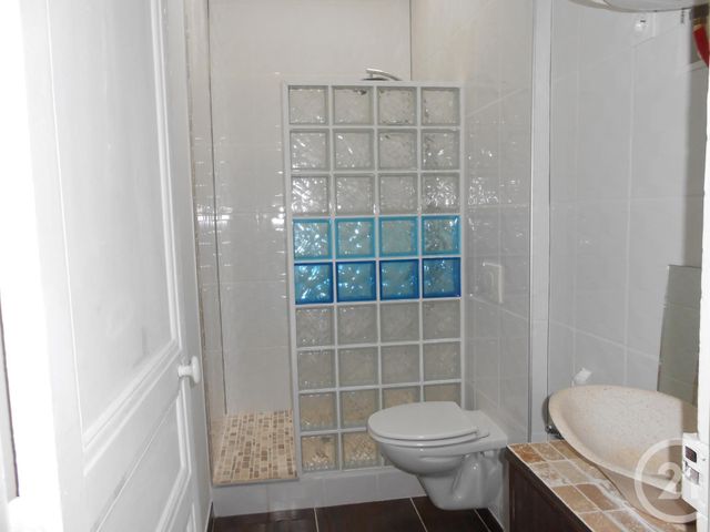 Appartement F2 &agrave; louer - 2 pi&egrave;ces - 45 m2 - Granville - 50 - BASSE-NORMANDIE