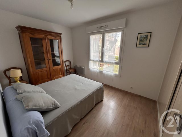Appartement &agrave; louer - 3 pi&egrave;ces - 68,70 m2 - Granville - 50 - BASSE-NORMANDIE