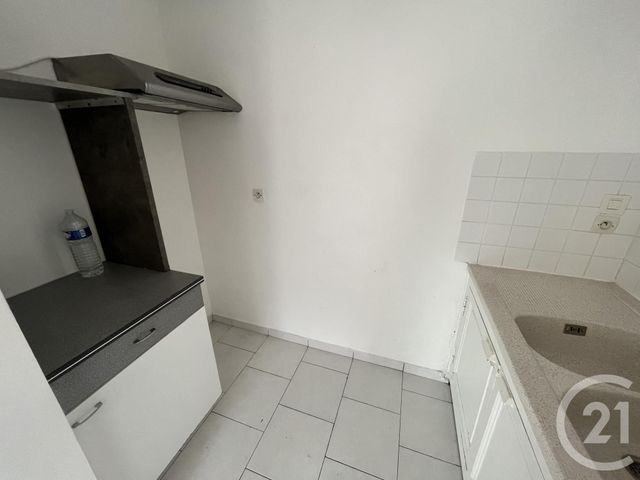 Appartement F3 &agrave; louer - 3 pi&egrave;ces - 47,13 m2 - Granville - 50 - BASSE-NORMANDIE