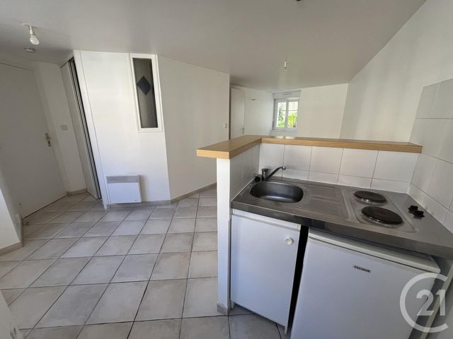 Appartement Studio &agrave; louer - 1 pi&egrave;ce - 22 m2 - Granville - 50 - BASSE-NORMANDIE