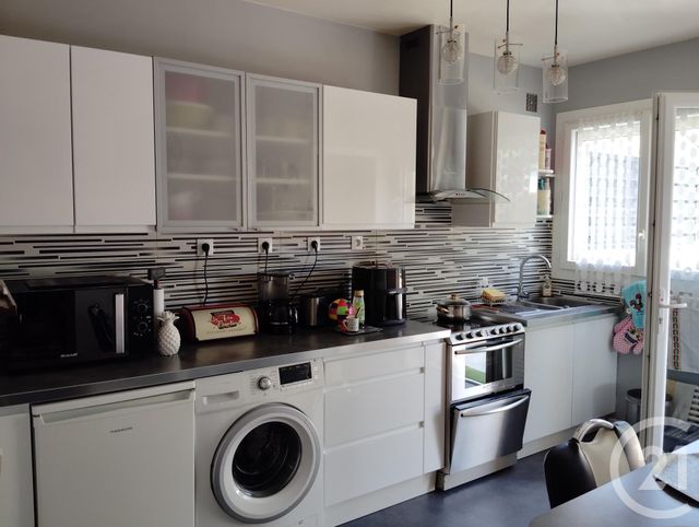 Maison &agrave; vendre - 5 pi&egrave;ces - 75,19 m2 - St Planchers - 50 - BASSE-NORMANDIE