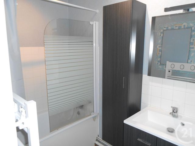 Appartement F2 &agrave; louer - 2 pi&egrave;ces - 34,70 m2 - Donville Les Bains - 50 - BASSE-NORMANDIE