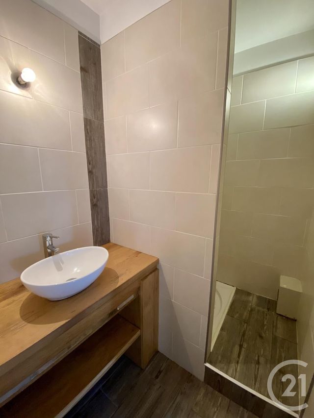 Appartement F3 &agrave; louer - 3 pi&egrave;ces - 75,24 m2 - Granville - 50 - BASSE-NORMANDIE