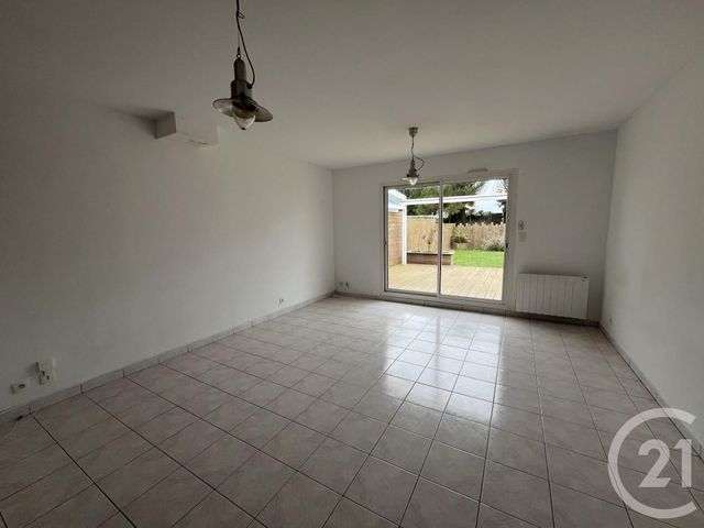 Maison &agrave; louer - 4 pi&egrave;ces - 75,36 m2 - Jullouville - 50 - BASSE-NORMANDIE