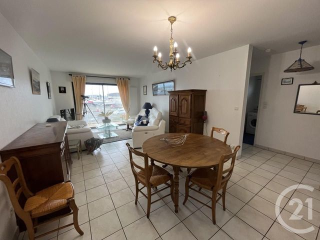 Appartement F4 &agrave; louer - 4 pi&egrave;ces - 75,50 m2 - Granville - 50 - BASSE-NORMANDIE